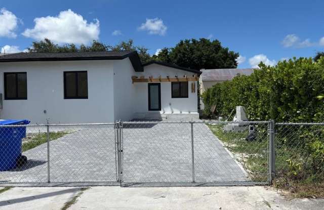 675 NW 67th St photos photos