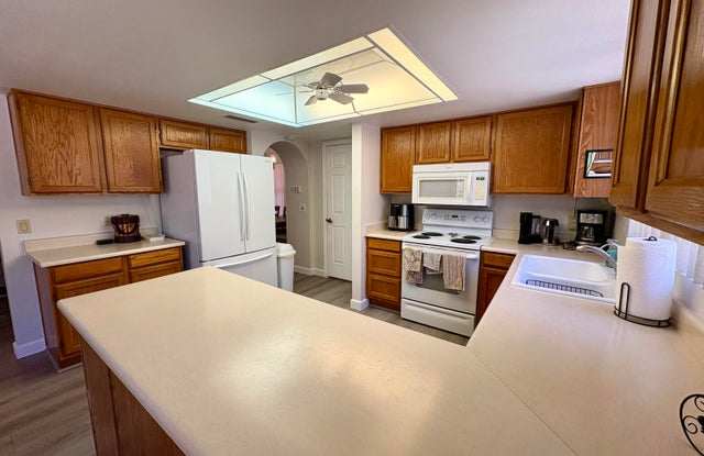 19609 N 98th Dr Gallery 4