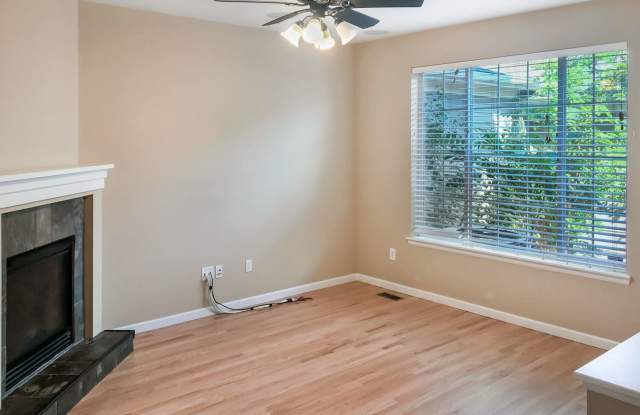 8221 E 29th Avenue - 8221 East 29th Avenue, Denver, CO 80238