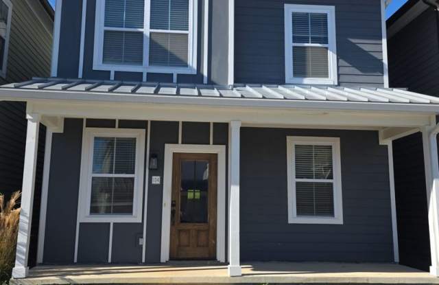 4-Bedroom HOA Home with Pool Access Near Downtown Cookeville photos photos