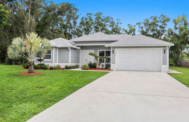 419 SW Namoit Place Gallery 2