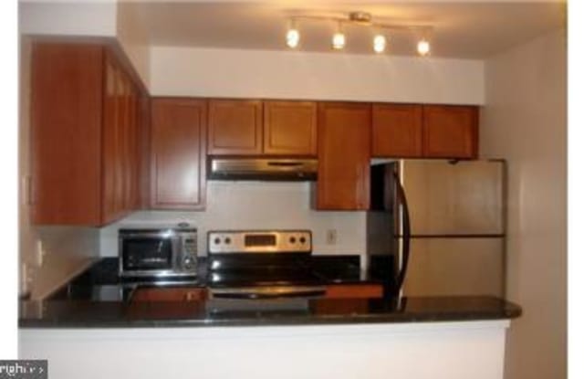 3305 WYNDHAM CIRCLE Gallery 2