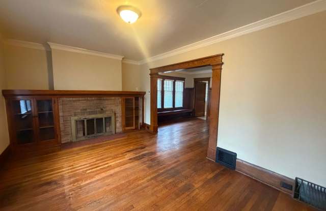 Charming Single Family Home in Sherman Park photos photos Charming Single Family Home in Sherman Park photos photos