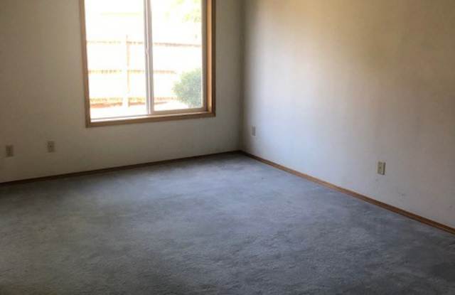 4221 Oak Street ~ Incredible Townhome Gallery 3