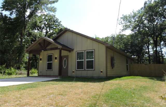163 Lake Creek Drive Gallery 2