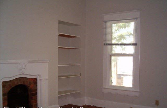 House with off street parking on Park Ave! Gallery 3