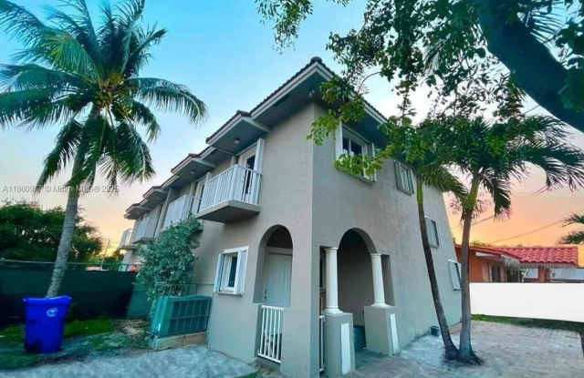 1100 NW 26th St photos photos