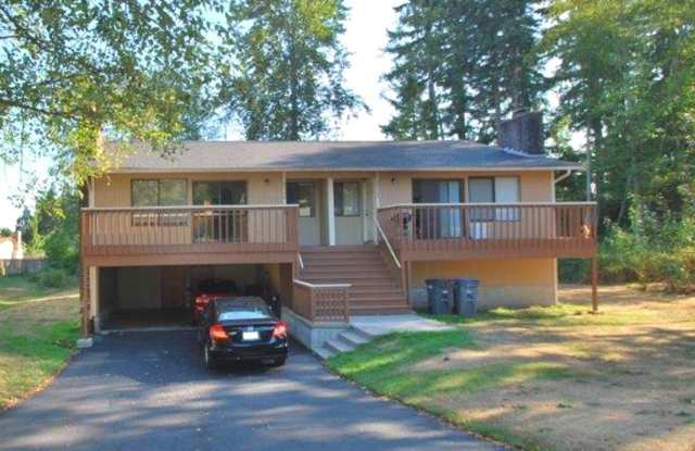 CENTRAL PORT ORCHARD - 2 BEDROOM DUPLEX WITH 1 CARPORT PARKING SPACE photos photos CENTRAL PORT ORCHARD - 2 BEDROOM DUPLEX WITH 1 CARPORT PARKING SPACE photos photos