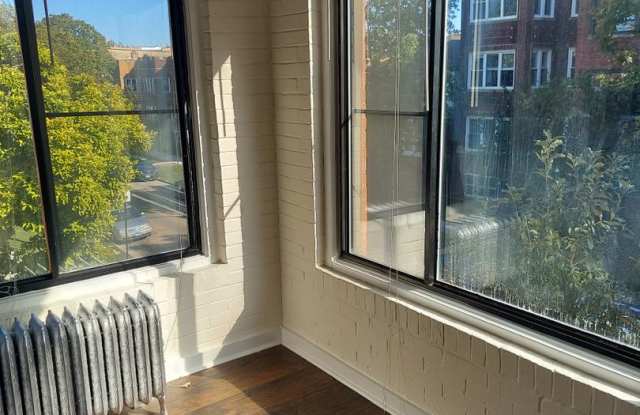 4837-51 North Albany Avenue Gallery 4