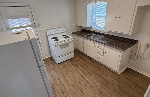 2 bedroom 1 bathroom house now leasing! Gallery 3