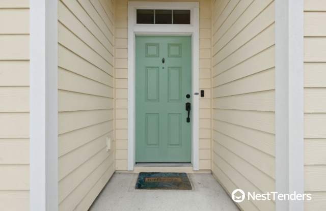 Four Bedroom Just Off Amelia Concourse! Gallery 3