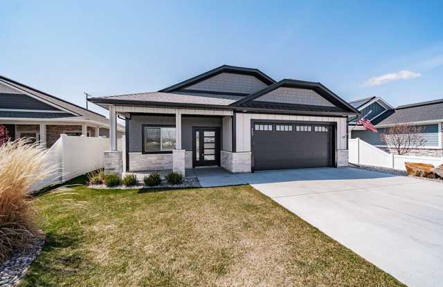 Charming Southpoint Home for Rent – $2,200/mo photos photos