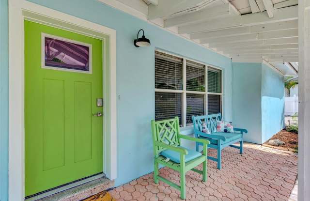 1731 REDWOOD Street Gallery 4