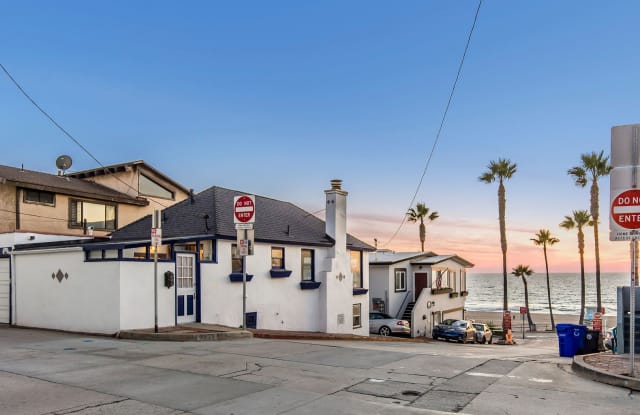 3927 The Strand - 3927 The Strand, Manhattan Beach, CA 90266