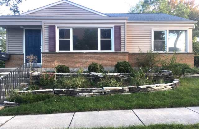 142 East Grove Street photos photos