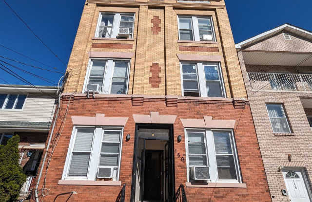 150 ST PAULS AVE photos photos