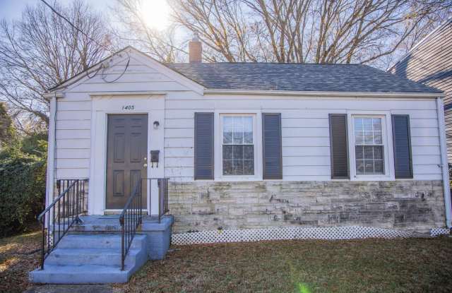 1/2 Off 1st Month's Rent!! 2 bedroom House in the Randolph Community - 1405 Winder Street, Richmond, VA 23220