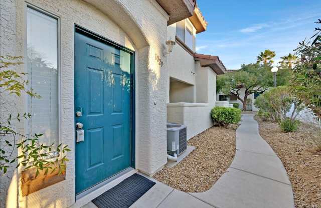 2 Bedroom, 2 1/2 bath Townhome photos photos