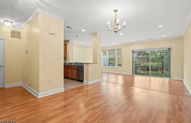 260 Riverwalk Way Gallery 4