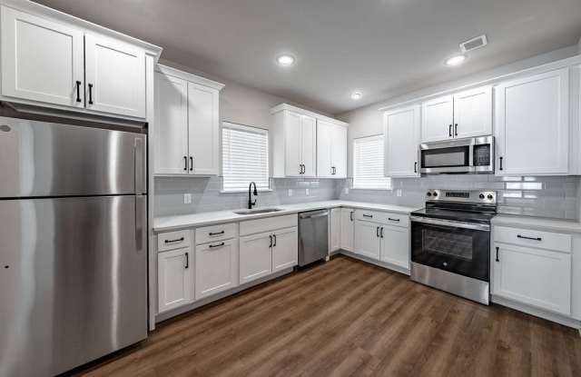 182 Excelsior Ave photos photos
