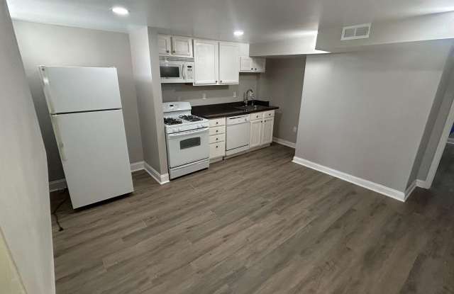 5839 BENTON HEIGHTS Avenue Gallery 2