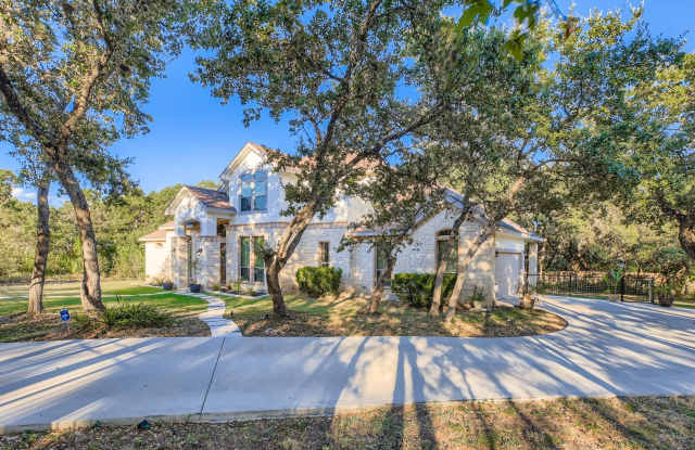 Large 4 bedroom home on 1 acre with lawn care included! - 11511 Baxtershire, Helotes, TX 78023