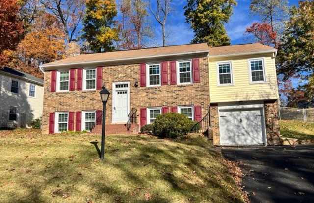 9112 Cascus Drive, Annandale VA 22003 photos photos