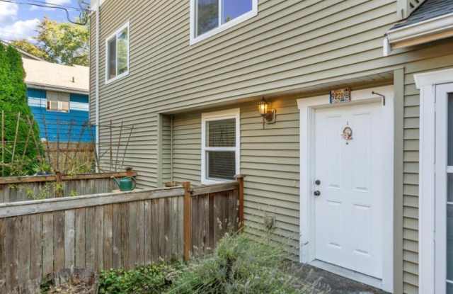 9228 15th Ave. SW #B photos photos