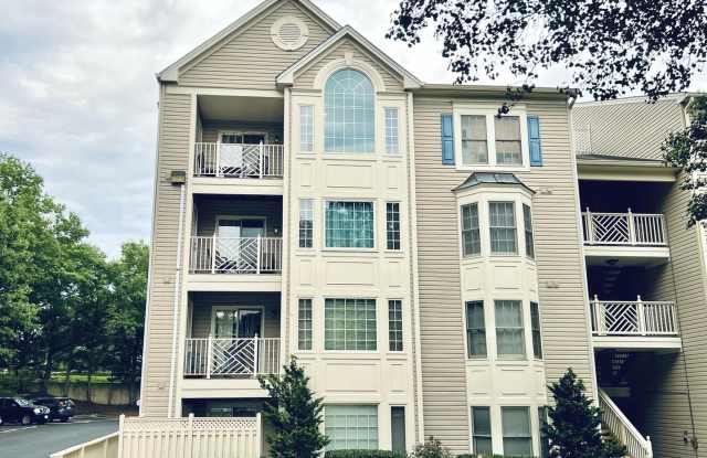 12225 FAIRFIELD HOUSE DR#112C - 12225 Fairfield House Drive, Fair Oaks, VA 22033