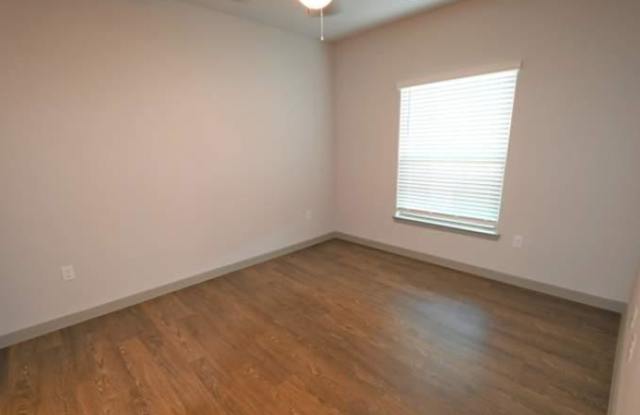 1258 Mira Vista Gallery 2