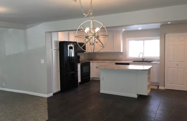 4 bedroom, 2 bath Home photos photos