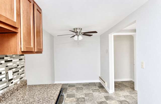 427 PARK MANOR PLACE Gallery 4