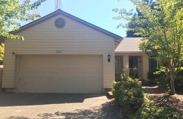 3 Bedroom Ranch, 2 Car Garage, Air Conditioning!! photos photos