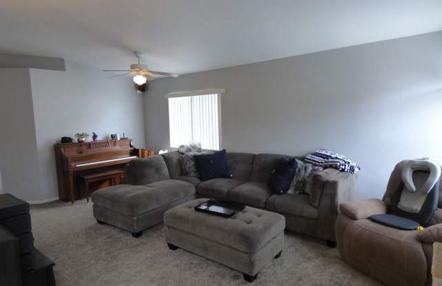 1277 Glencoe Drive Gallery 2