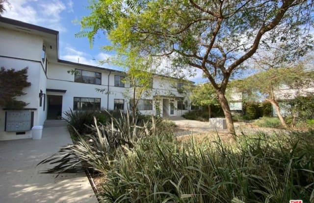 3138 S BARRINGTON AVE - 3138 South Barrington Avenue, Los Angeles, CA 90066