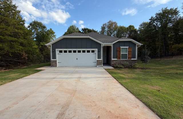 New Construction 3 Bedroom, 2 Bathroom on a 2.14 Acre Lot in Ridge Creek Addition! Gallery 3