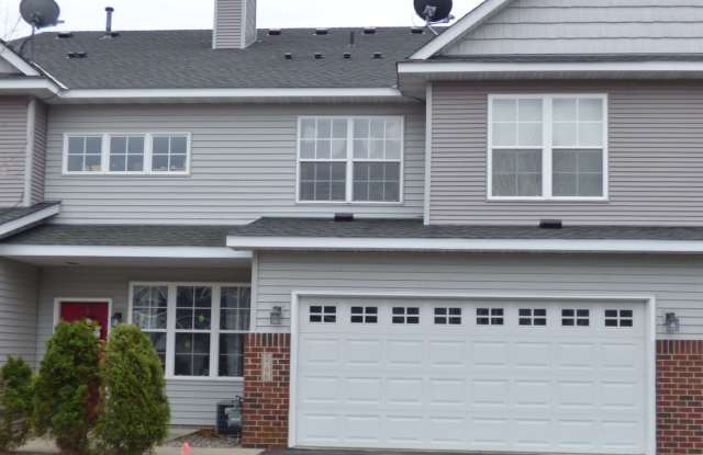 3 br 3 bath town home - 5796 Mount Curve Boulevard, Monticello, MN 55362