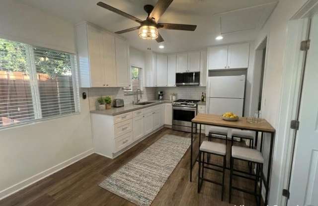 Charming, 1 Bedroom, 1 Bathroom  (ADU) in Granada Hills! Ready for Move In! Gallery 4
