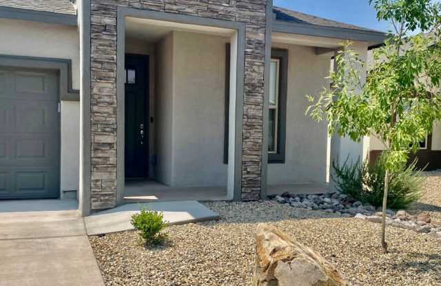 4714 Rubicon Rd - Elegance Convenience: Newly Built Home with Top Amenities - 4714 Rubicon Road, Las Cruces, NM 88012 4714 Rubicon Rd - Elegance Convenience: Newly Built Home with Top Amenities - 4714 Rubicon Road, Las Cruces, NM 88012