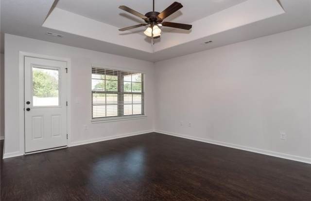 105 N Lion Drive Gallery 2