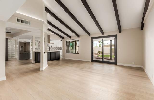 Luxurious 3 Bedroom, 2 Bath Home in Spanish Mountain Estates with Mountain Views photos photos