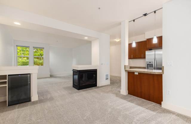 Updated 2 Bedroom 2 Bath Redmond - 1 Car Detached Garage photos photos