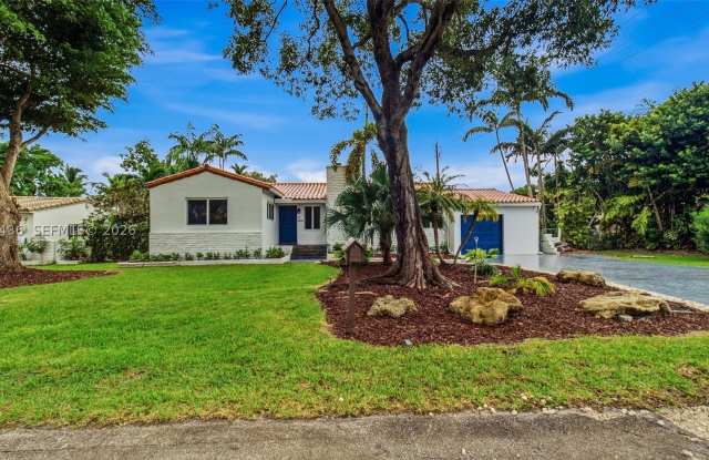 10690 NE 11th Ct Gallery 2