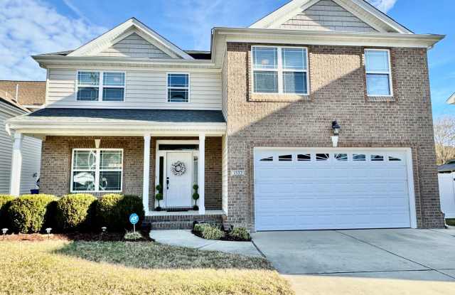 4-Bedroom Home Ready 07-10-26!! Gourmet Kitchen - Fenced Backyard - Pet Friendly! photos photos