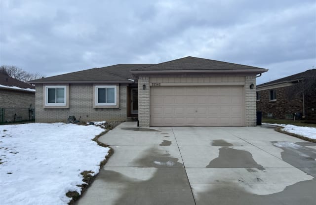 35342 Wright Cir - 35342 Wright Circle, Sterling Heights, MI 48310