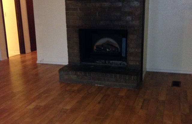 A 3 bed, 2 bath Duplex in Broken Arrow photos photos