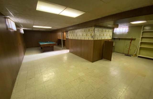 11268 Jewett Avenue Gallery 4