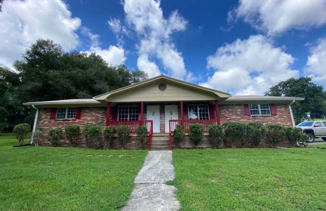 2232 Basswood Place SE Apt B photos photos