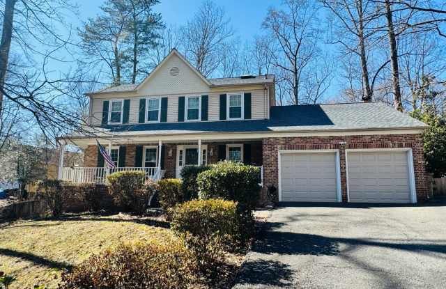 COMING SOON - AQUIA HARBOUR - PET FRIENDLY (UPON APPROVAL) - CONVERTED GARAGE photos photos