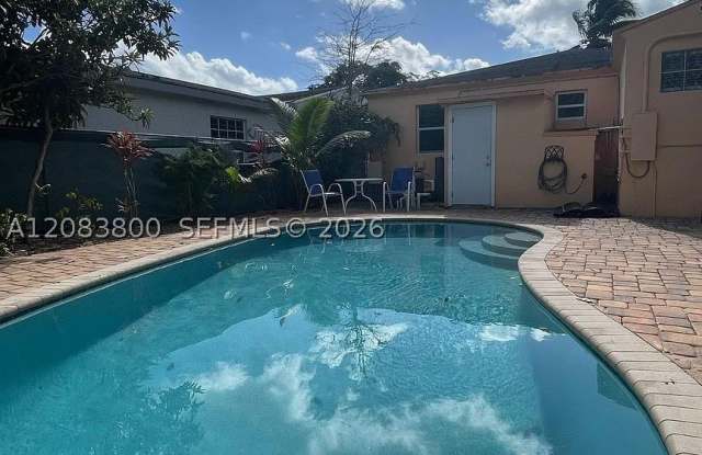 1721 Mayo St photos photos